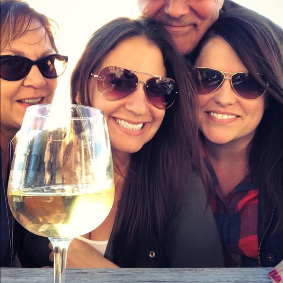 Meet the Posher - Picture 5 of 5